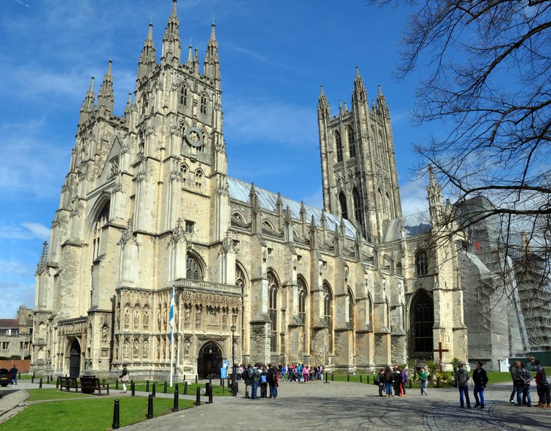 Airport-transfers-to-Canterbury